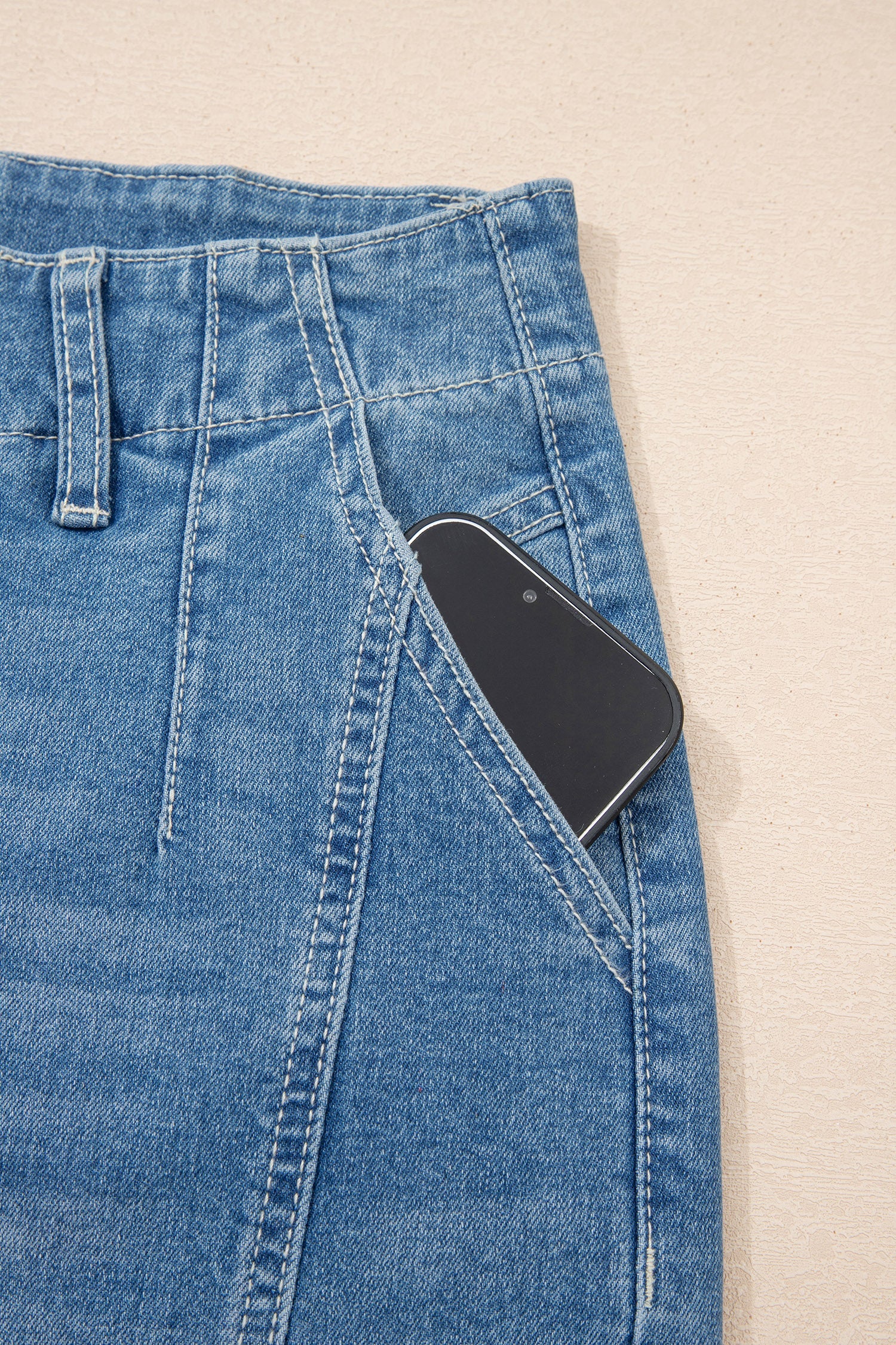 Hana Wash Cuffed Barrel Jeans