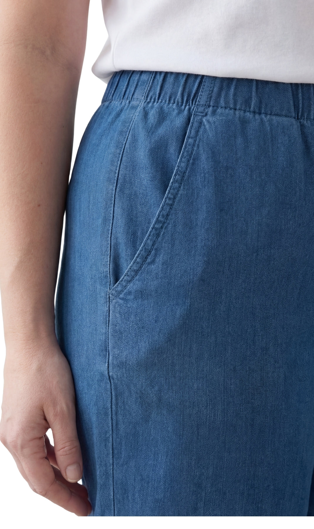 Women's Pull-On Denim and Twill Shorts — Stretch Waist No Zipper