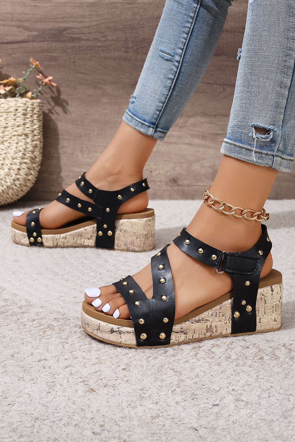 Arleth Out Leather Wedge Sandals