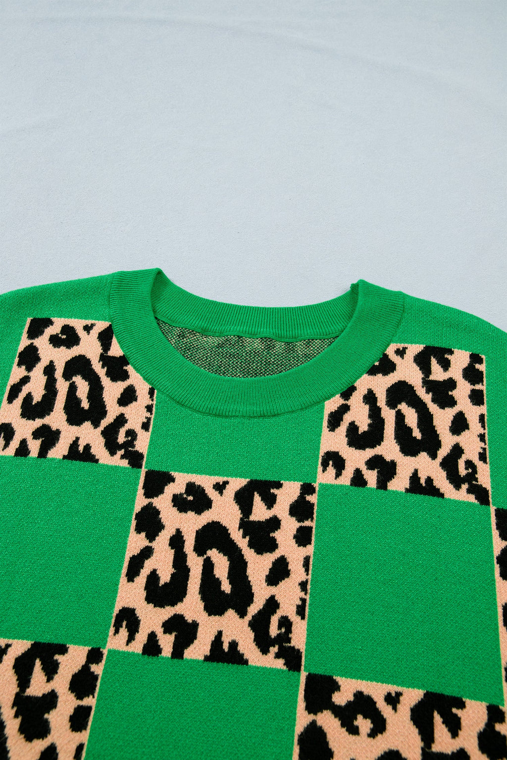 Cattleya Checkered Short Sleeve PLUS Sweater
