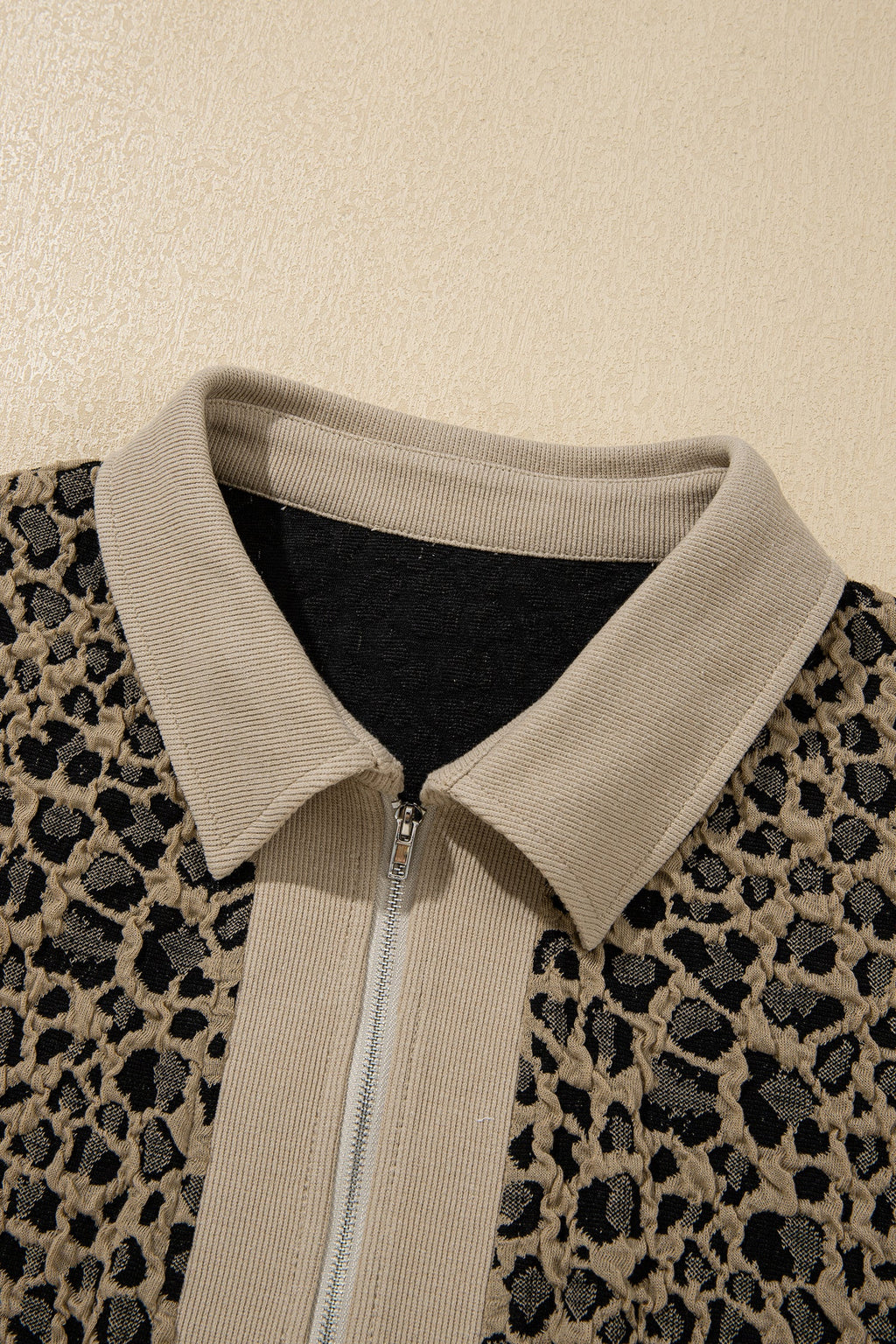 Veda Collar Cuffed Sleeve PLUS Top
