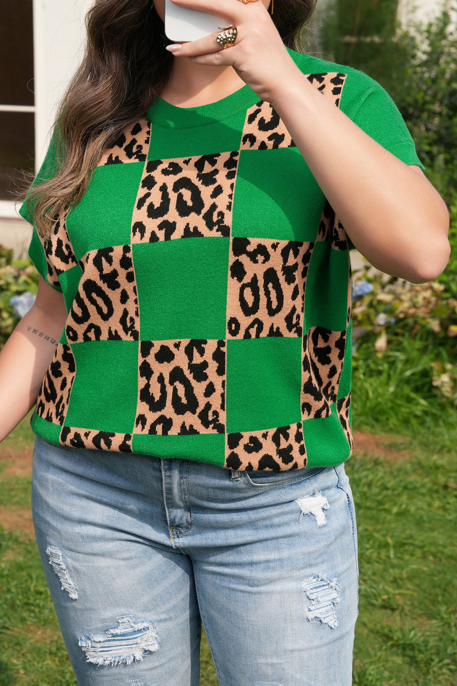 Cattleya Checkered Short Sleeve PLUS Sweater