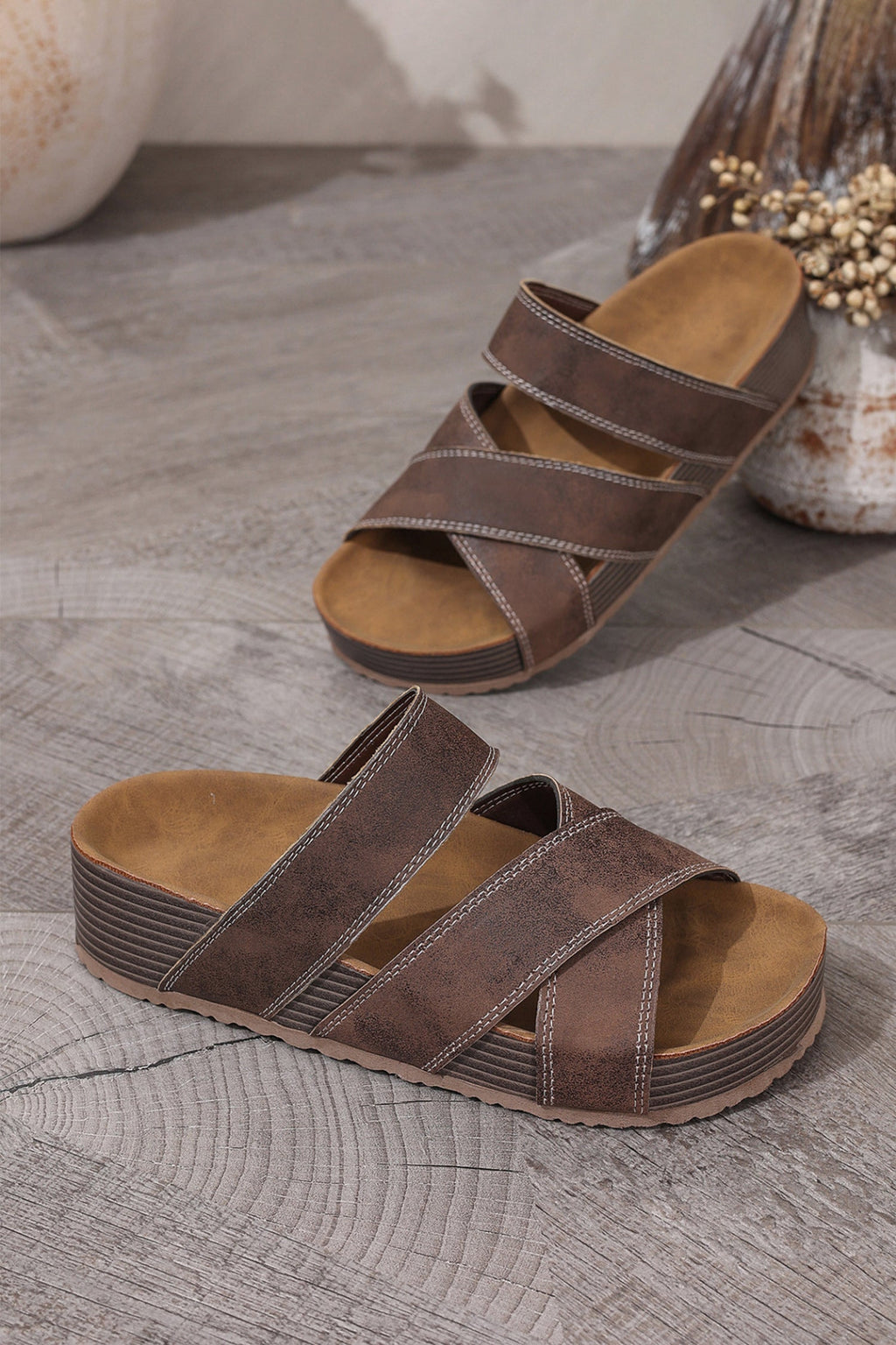 Pearl Band Retro Platform Slippers
