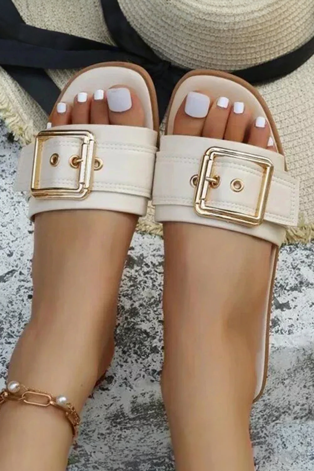 Buckle Decor Flat Slippers