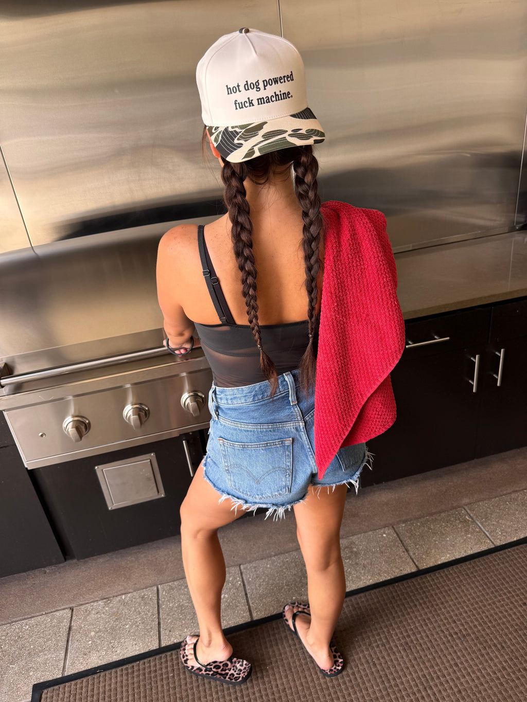 Hot Dog Powered Fuck Machine | Snapback