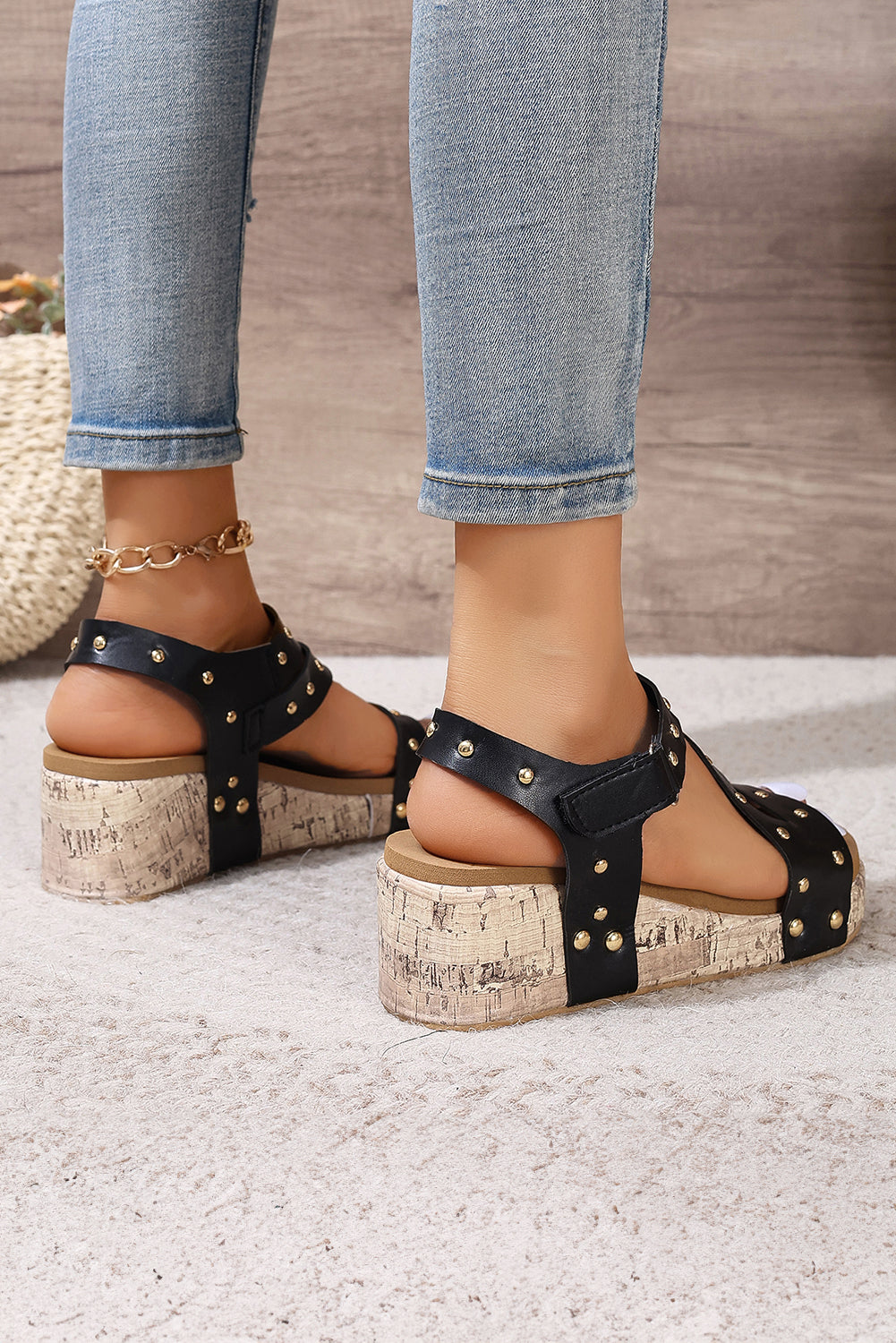 Arleth Out Leather Wedge Sandals