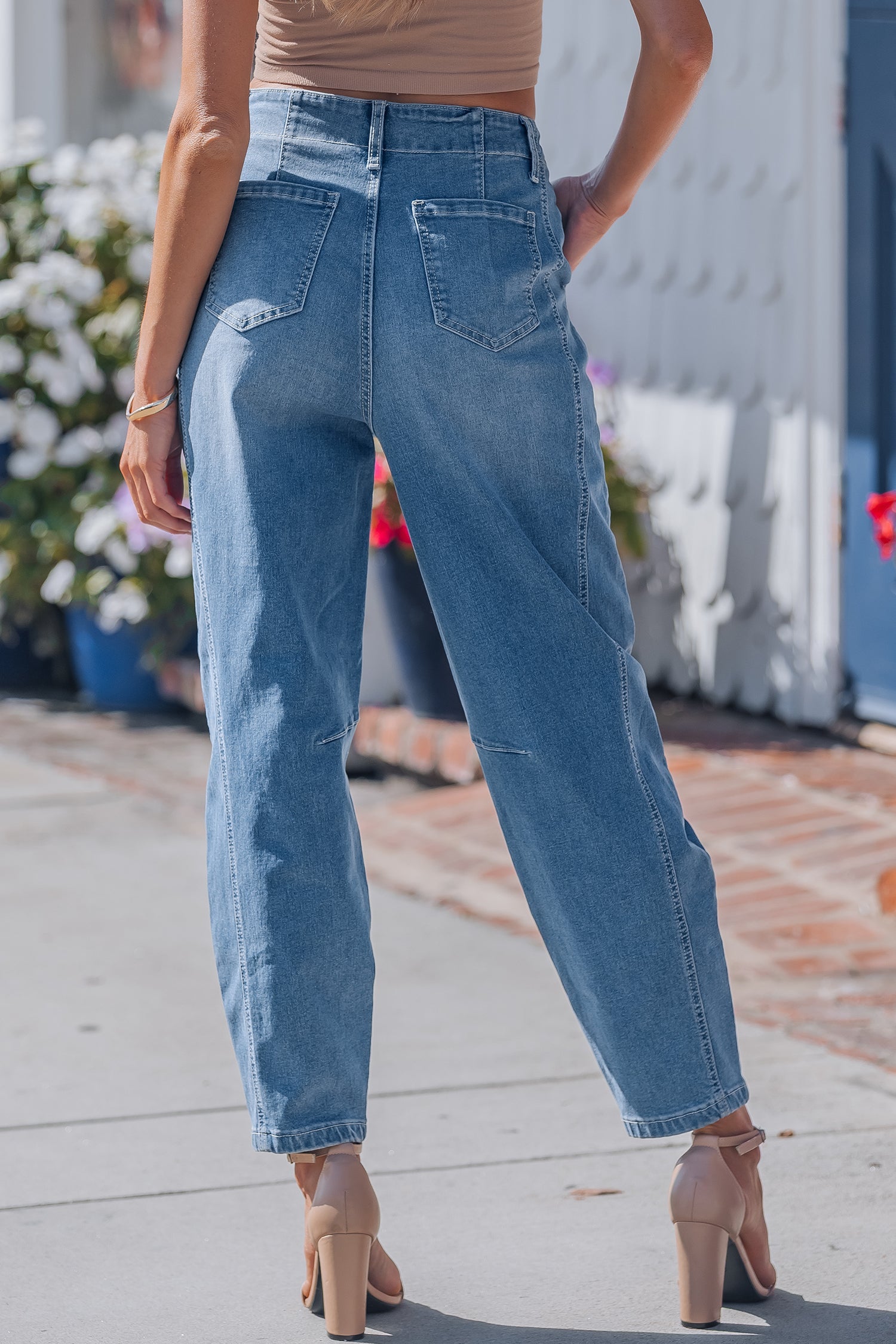 Hana Wash Cuffed Barrel Jeans
