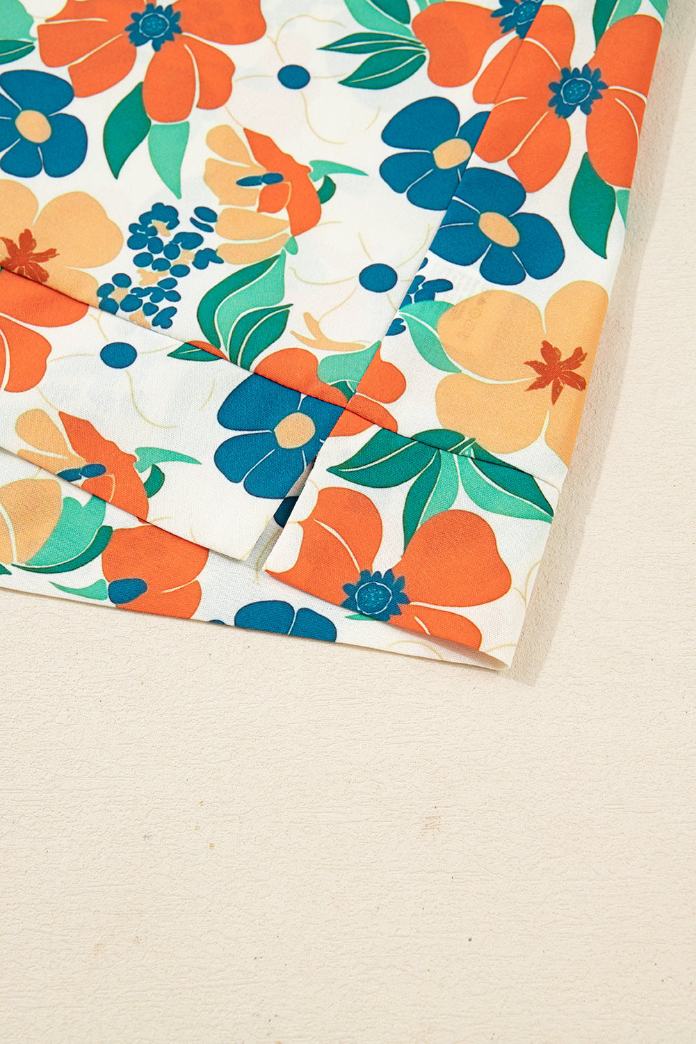 Lily Print Bracelet Sleeve Blouse