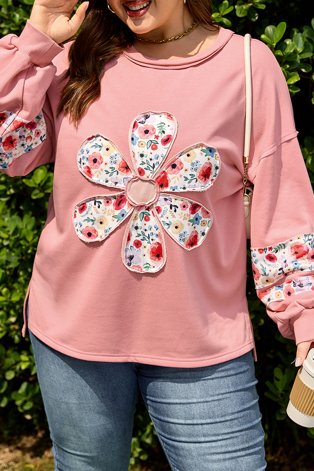 Elizabeth applique Drop Shoulder Sweatshirt