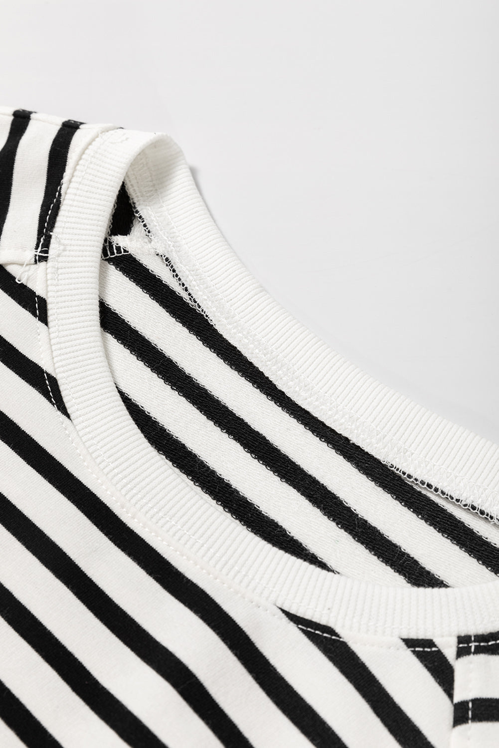 Amelia Side Slits Loose Sweatshirt