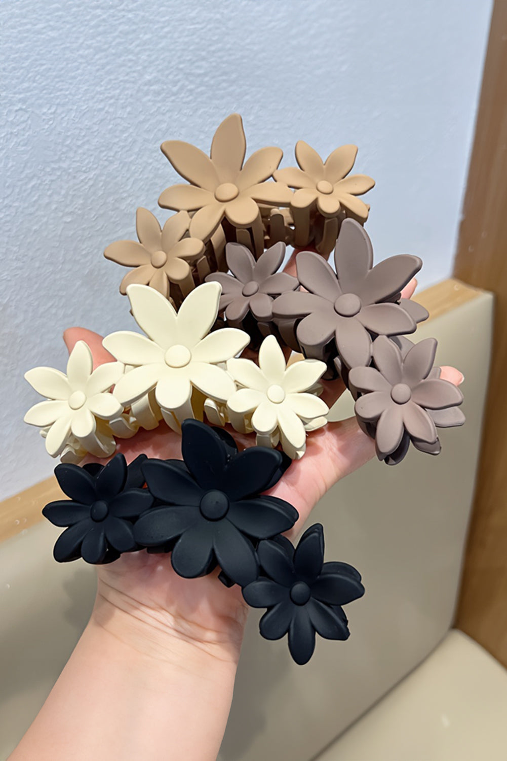 Angela Large Hair Claw Clip