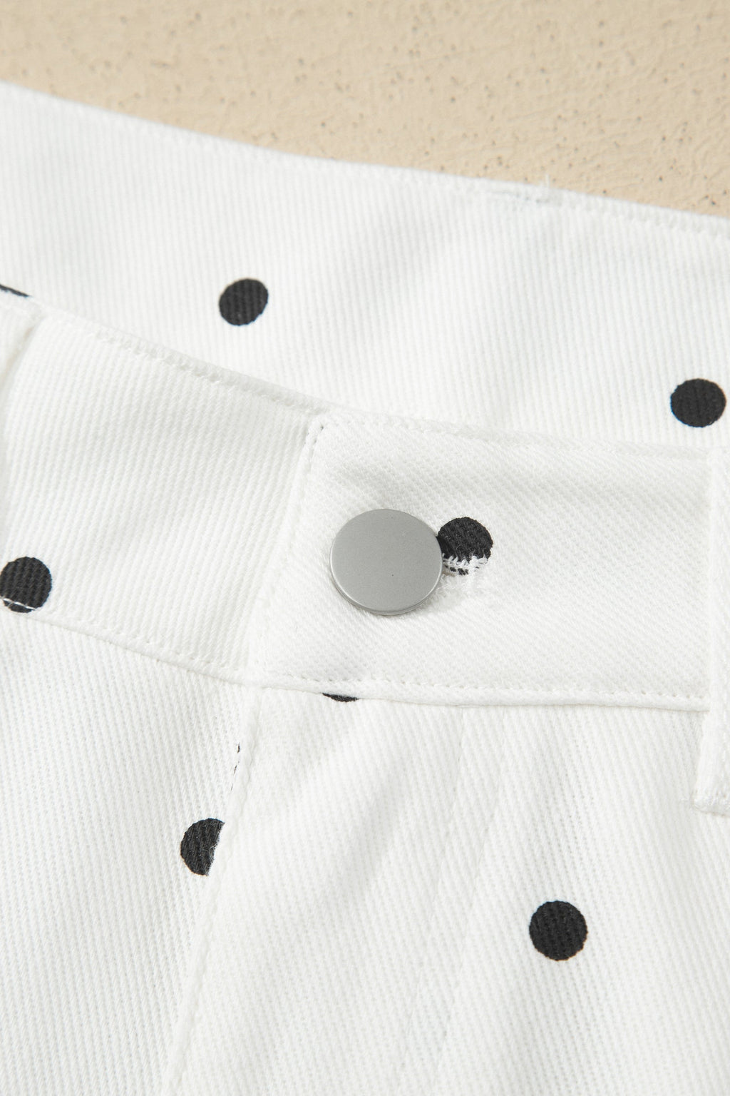 Elise Embroidered Scallop Hem Shorts