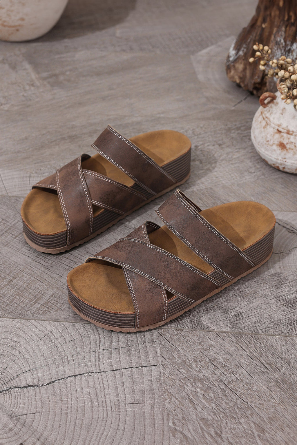 Pearl Band Retro Platform Slippers