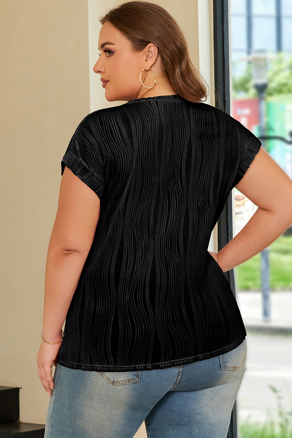 Abby Color Wavy Textured PLUS Tee